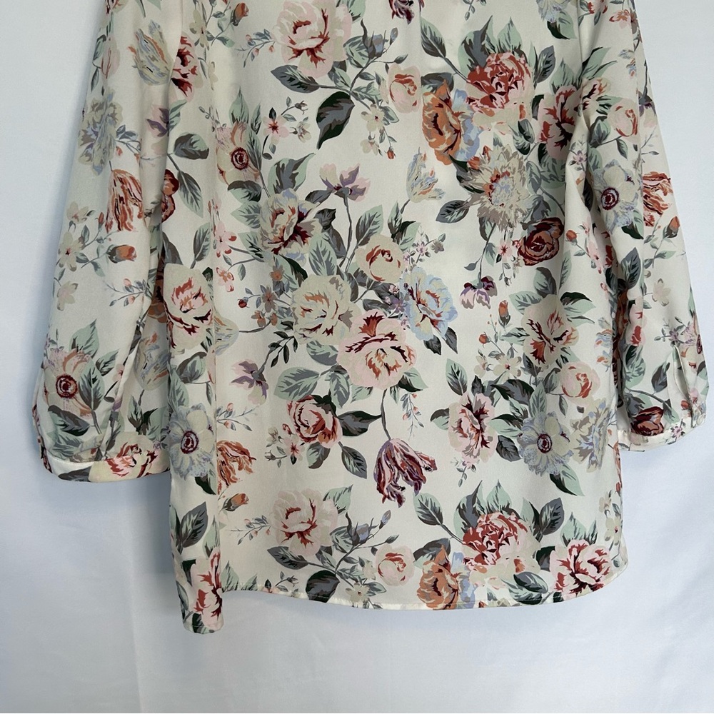 Elaine Rose Cream Floral Print Blouse‎ - Picture 8 of 10